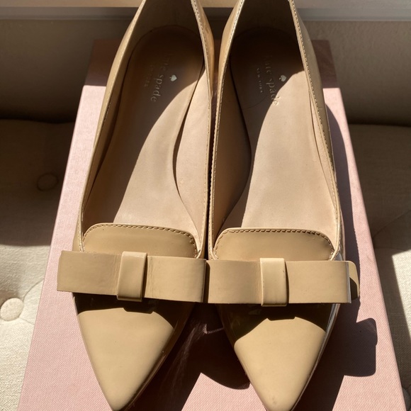 Kate Spade Pointed Bow Toe Nude Patent Flats - Picture 3 of 5